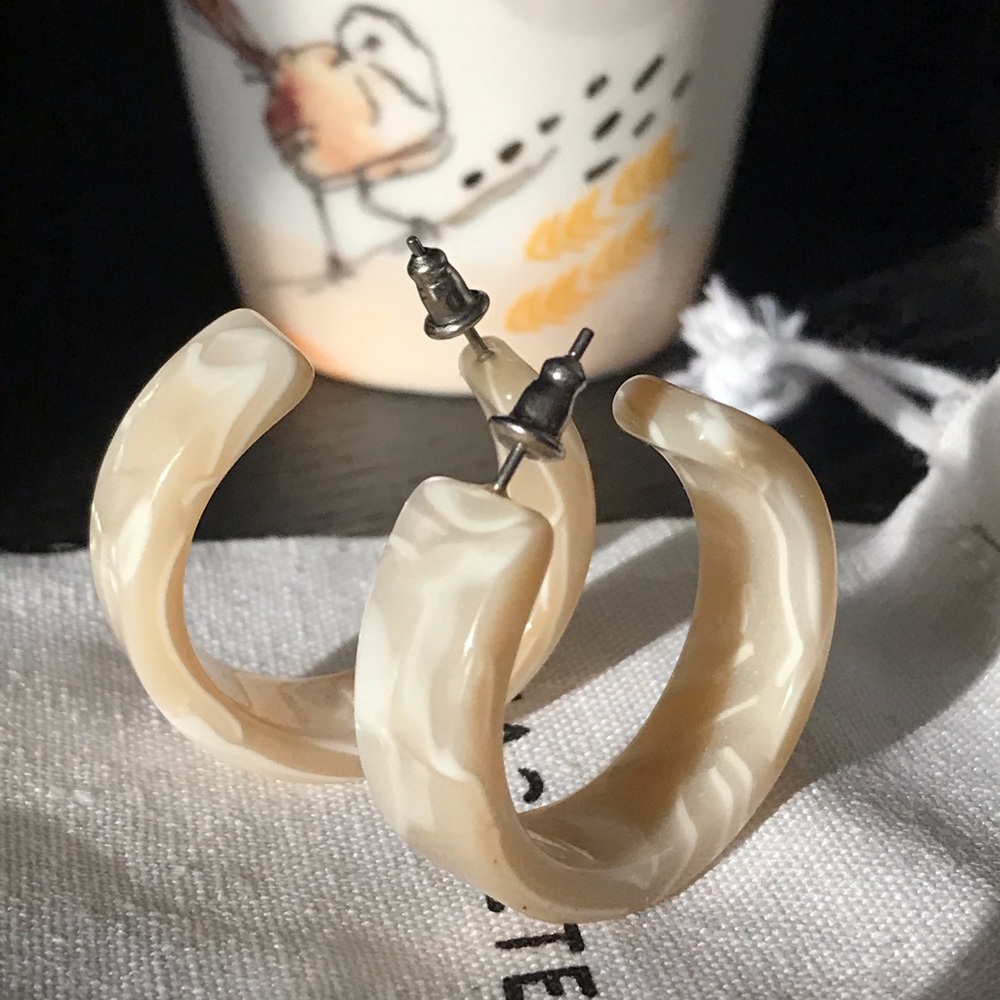 Machete Ivory Midi Flat Hoops